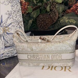 Dior Nomad Pouch